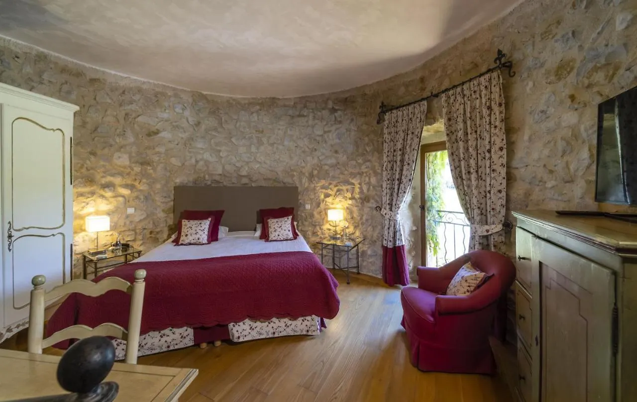 Hotel Chateau Et Golf De Taulane La Martre