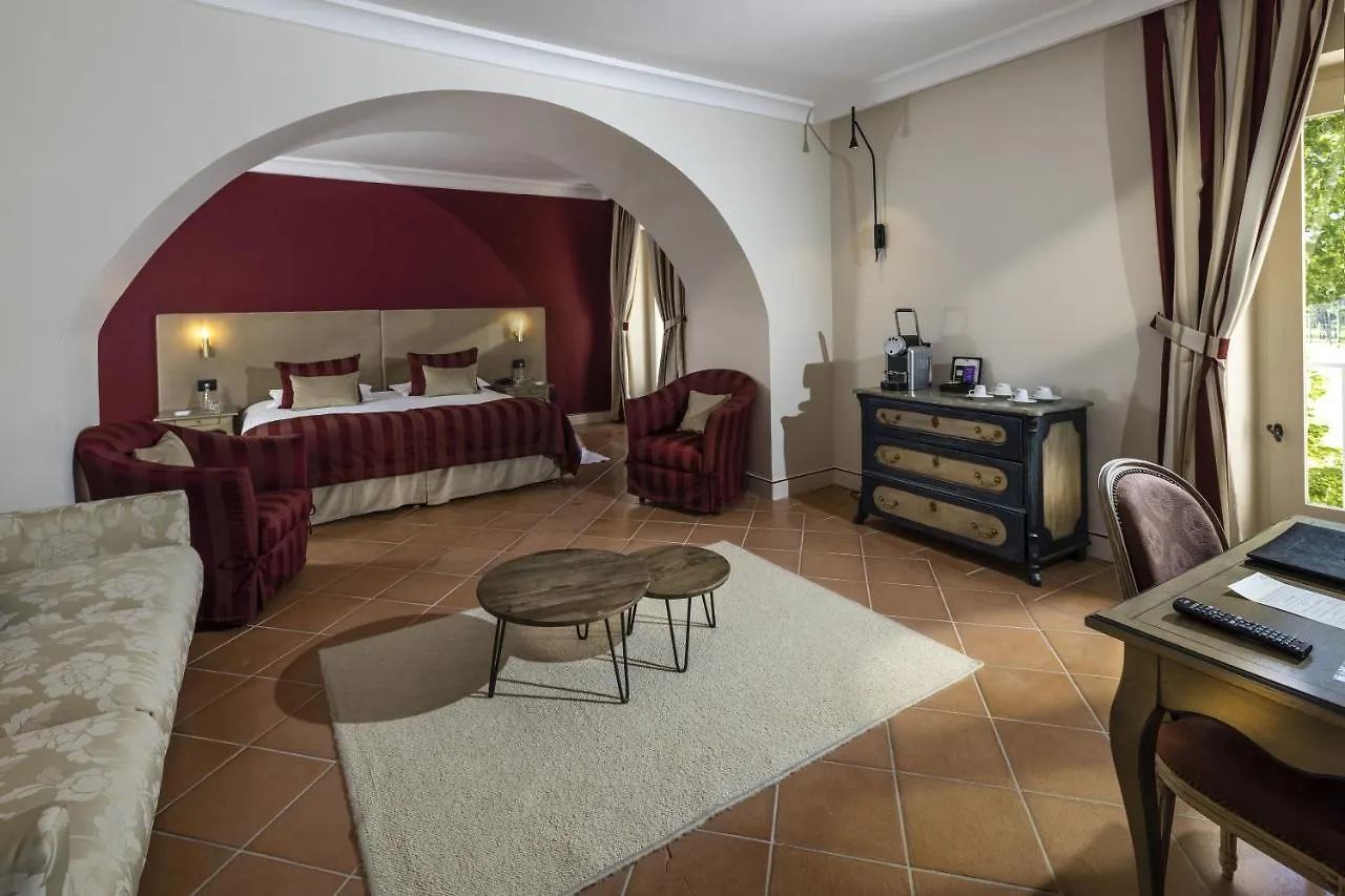 Chateau Et Golf De Taulane La Martre